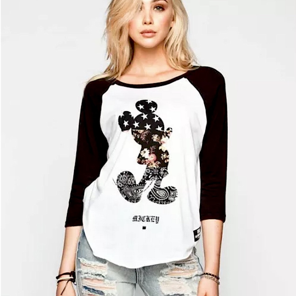 FLASH SALE!✨NWT 🆕 NEFF x Mickey Raglan 3/4 Length Longsleeve Tee, Relaxed Fit